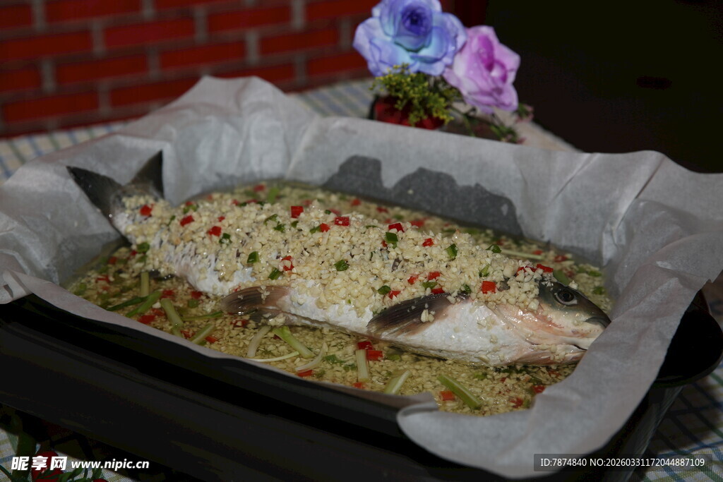 锡纸烤全鱼 美味诱人