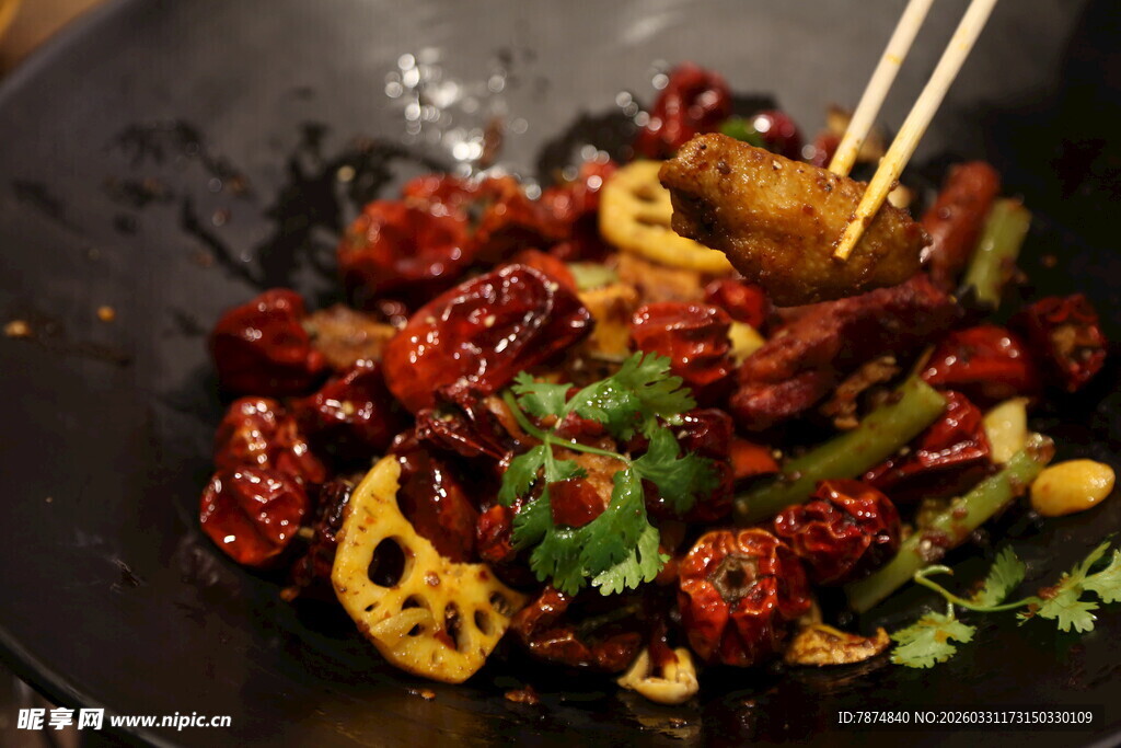麻辣香锅美食诱人画面