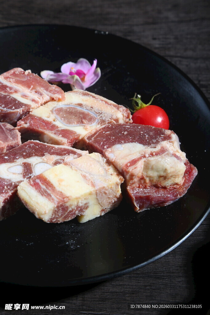 美味切好的特色风味肉块