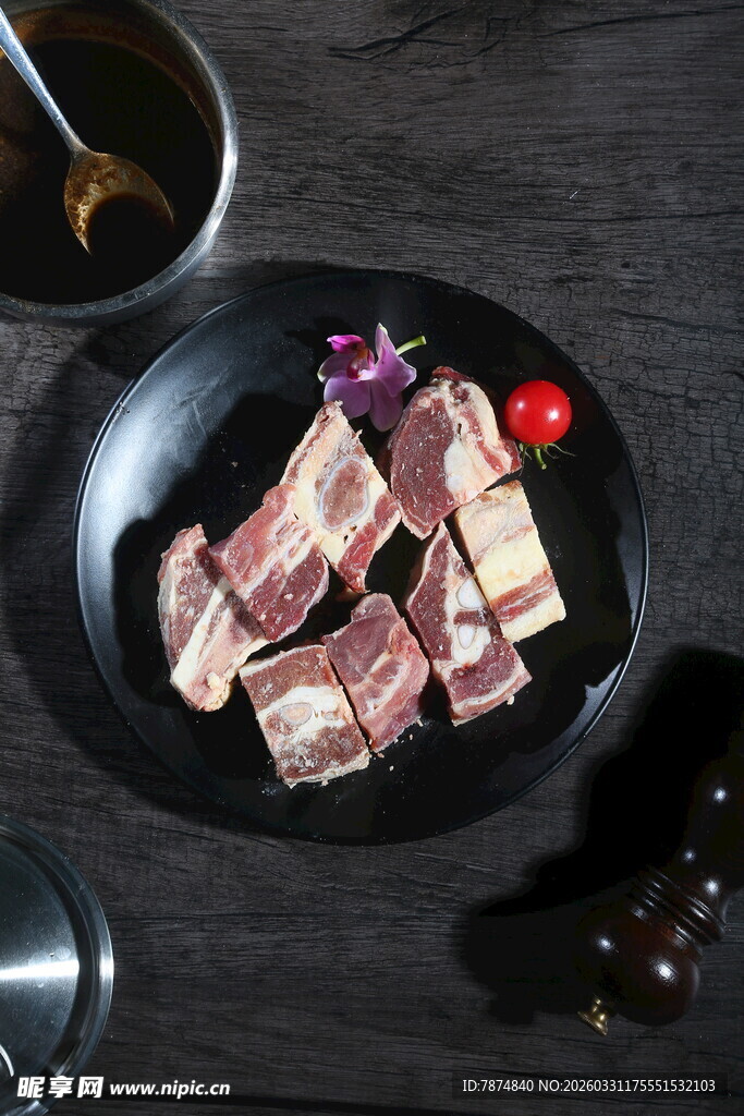 美味牛仔骨摆盘展示