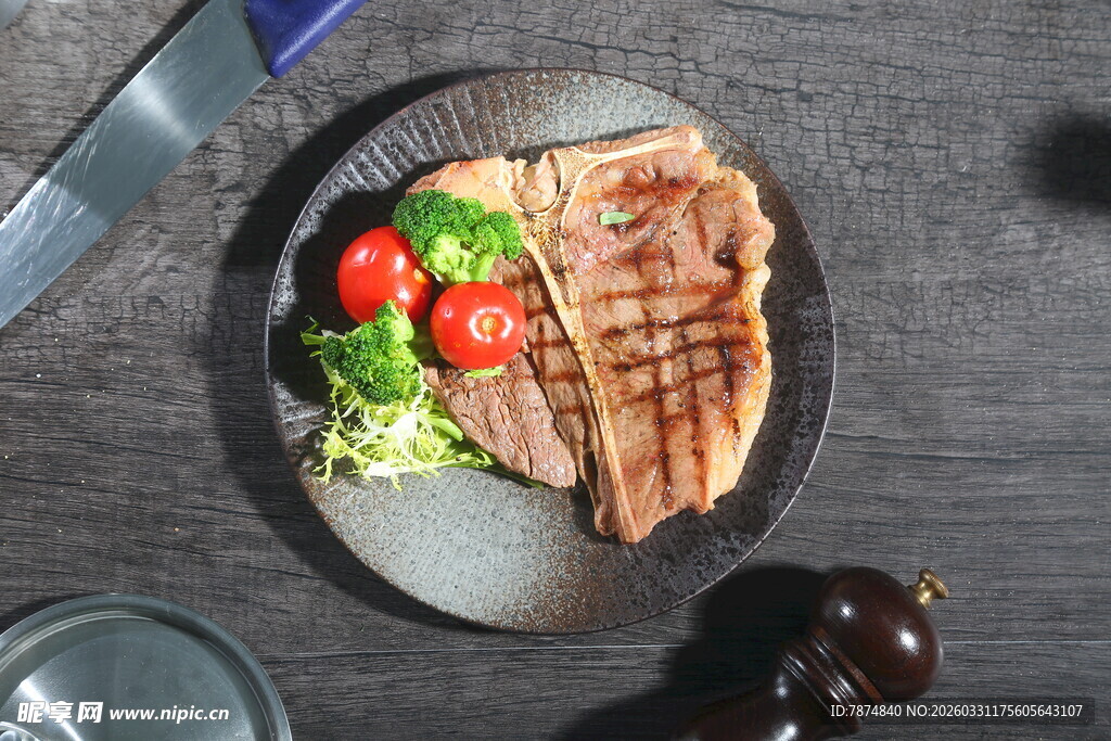 美味牛排配蔬菜