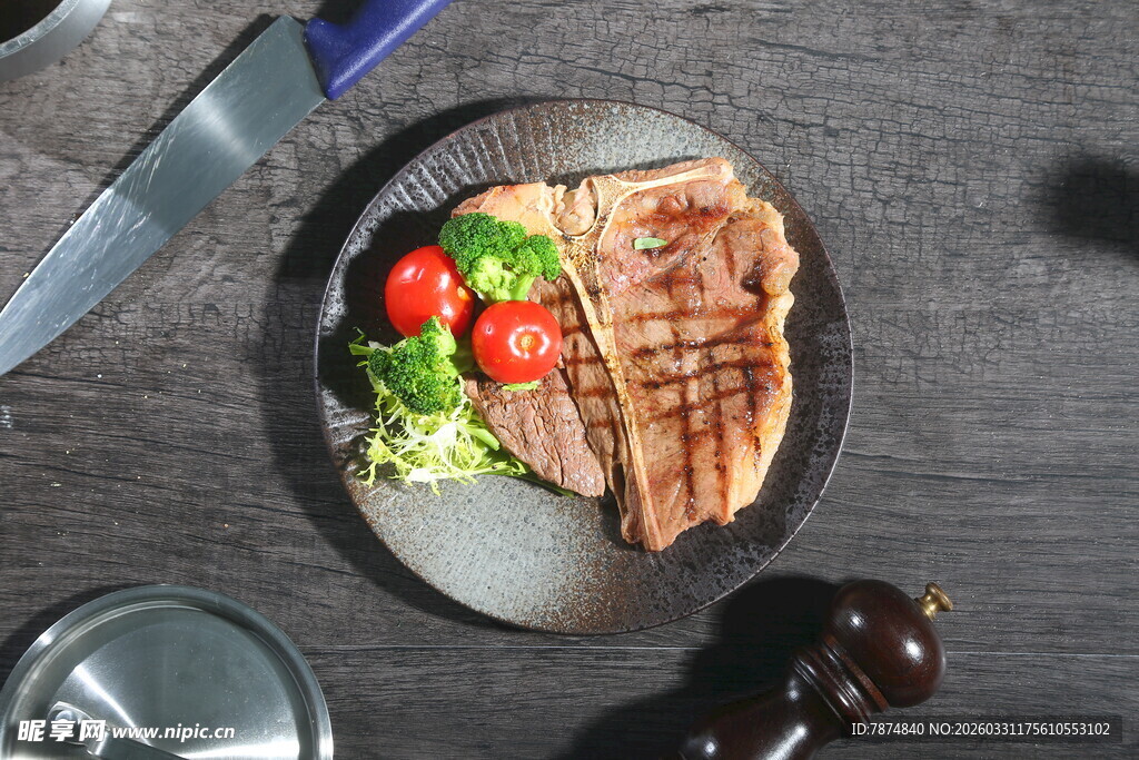 美味牛排配蔬菜