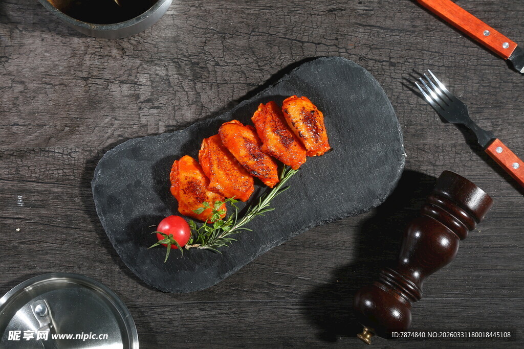 烤鸡翅摆盘精致