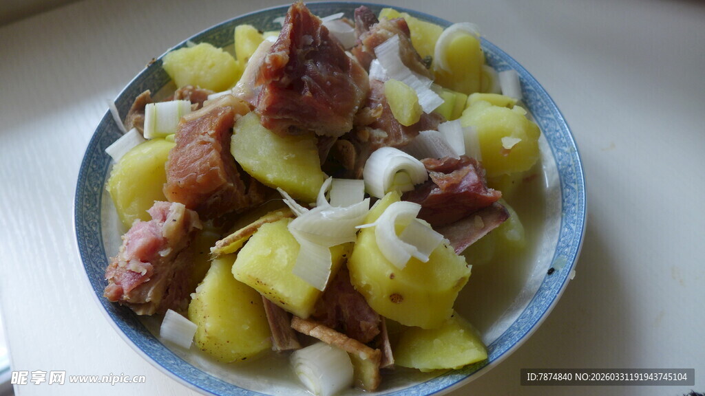 土豆炒腊肉