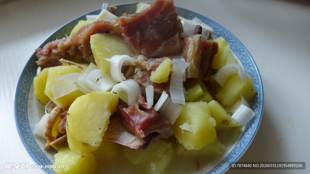 土豆炒腊肉