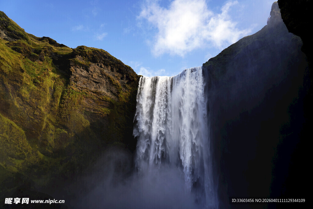 壮观瀑布