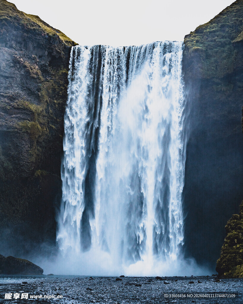 壮观冰岛瀑布美景