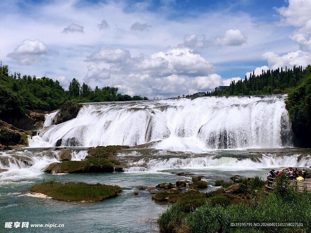 壮观瀑布景观自然之美