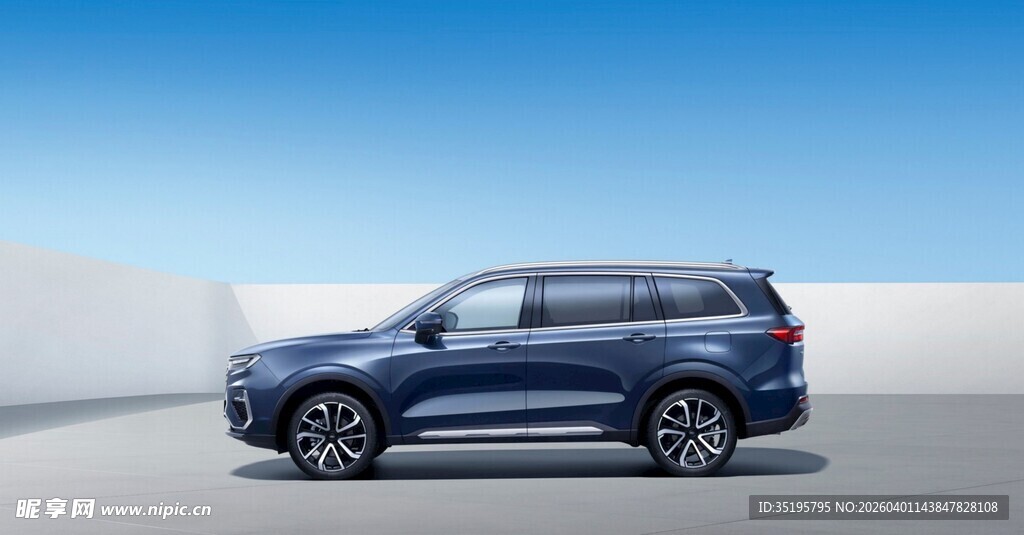 蓝色时尚SUV汽车展示