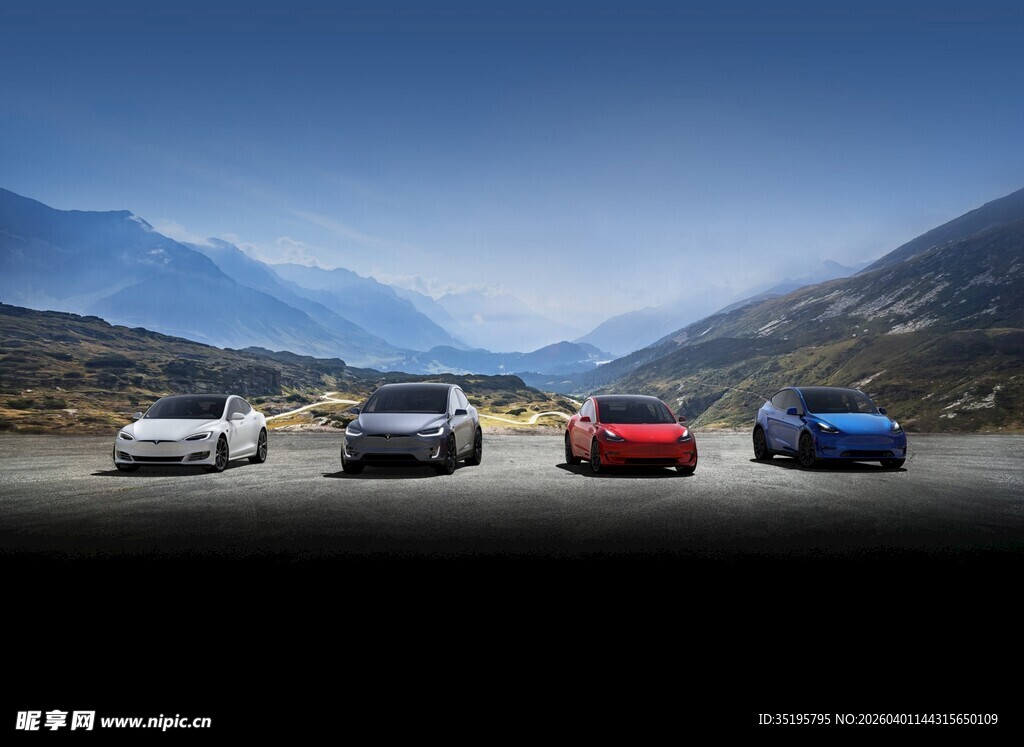 公路上的多彩汽车阵列