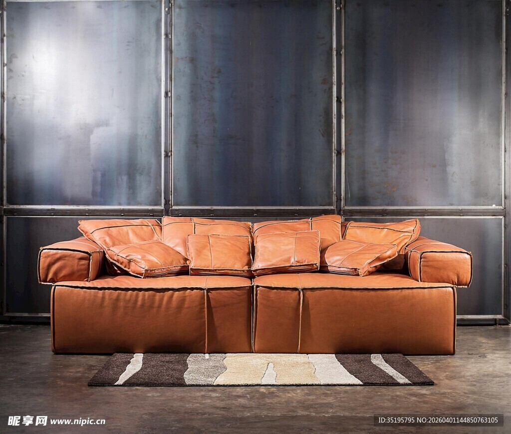 复古棕色皮质沙发家居展示