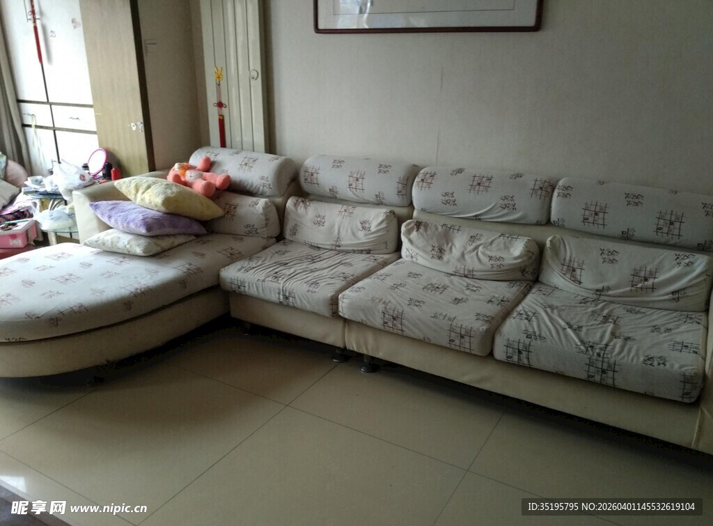 舒适转角沙发客厅一角