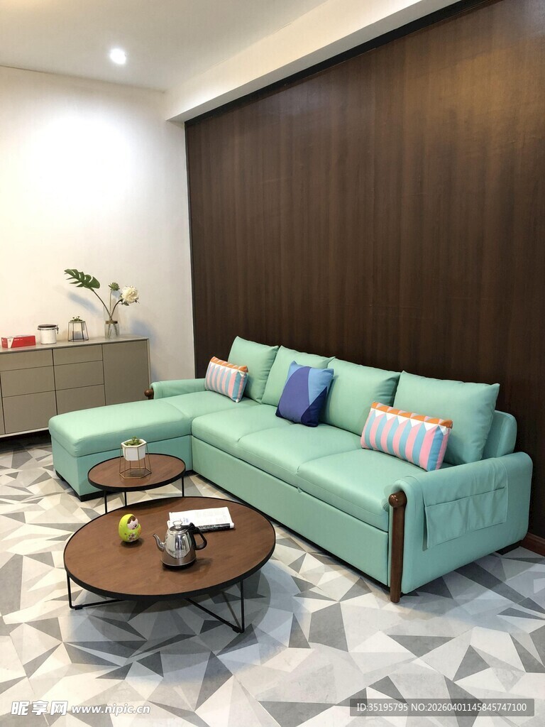 清新绿沙发客厅一角