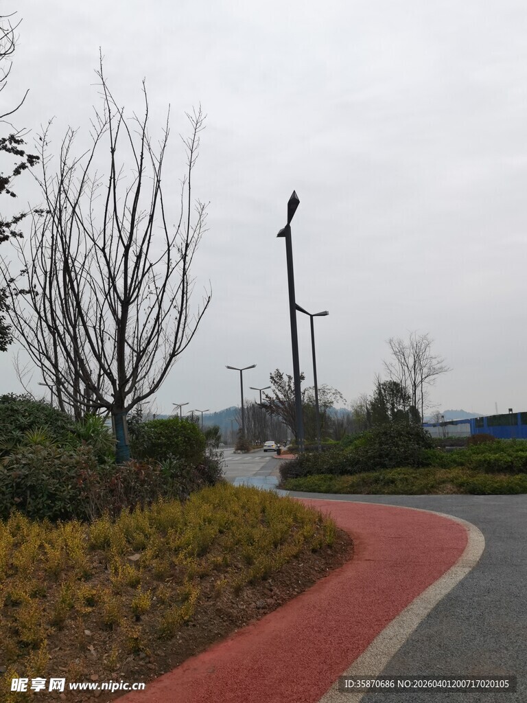 户外红色步道景观