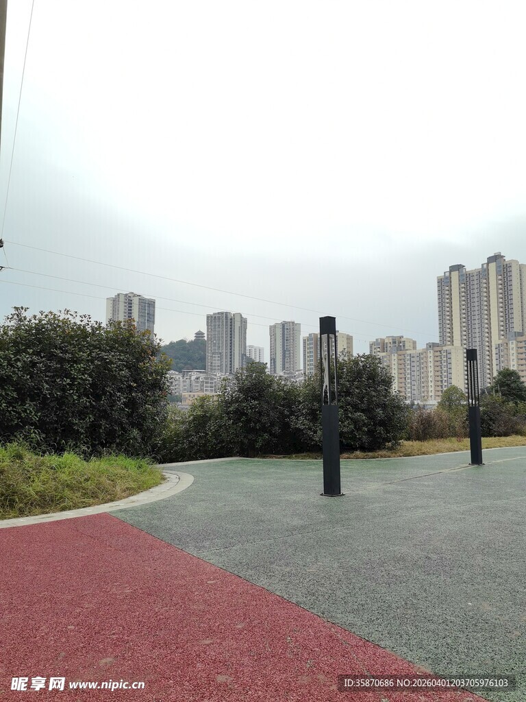 城市公园中的休闲步道