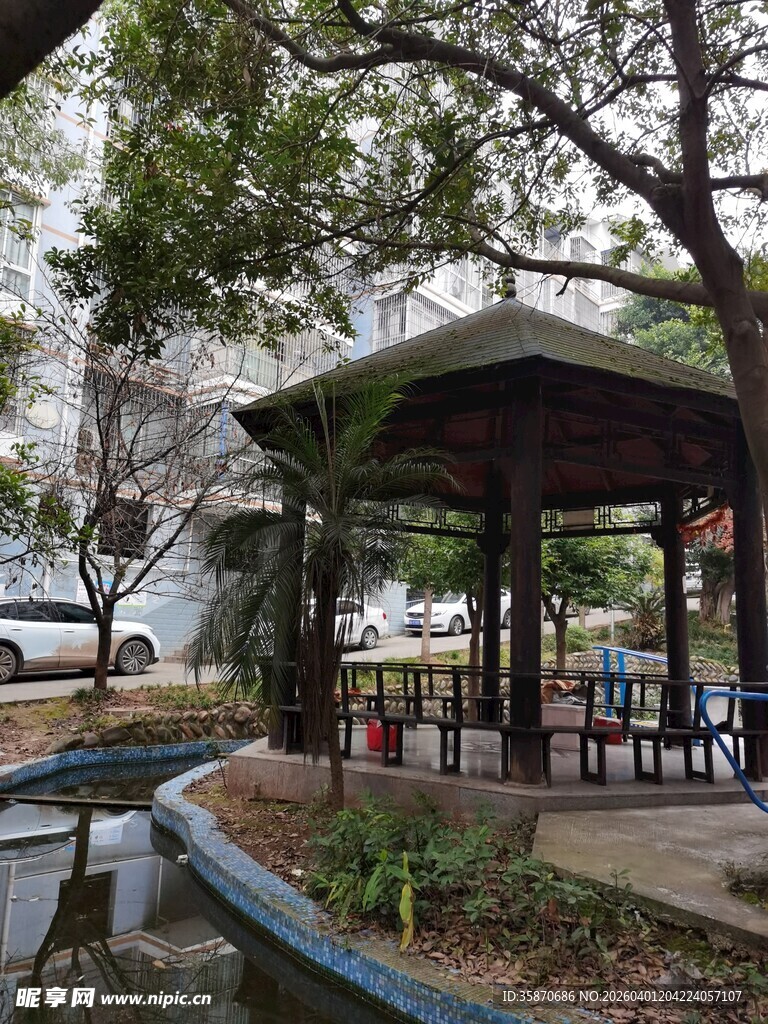 公园中的休闲凉亭景观