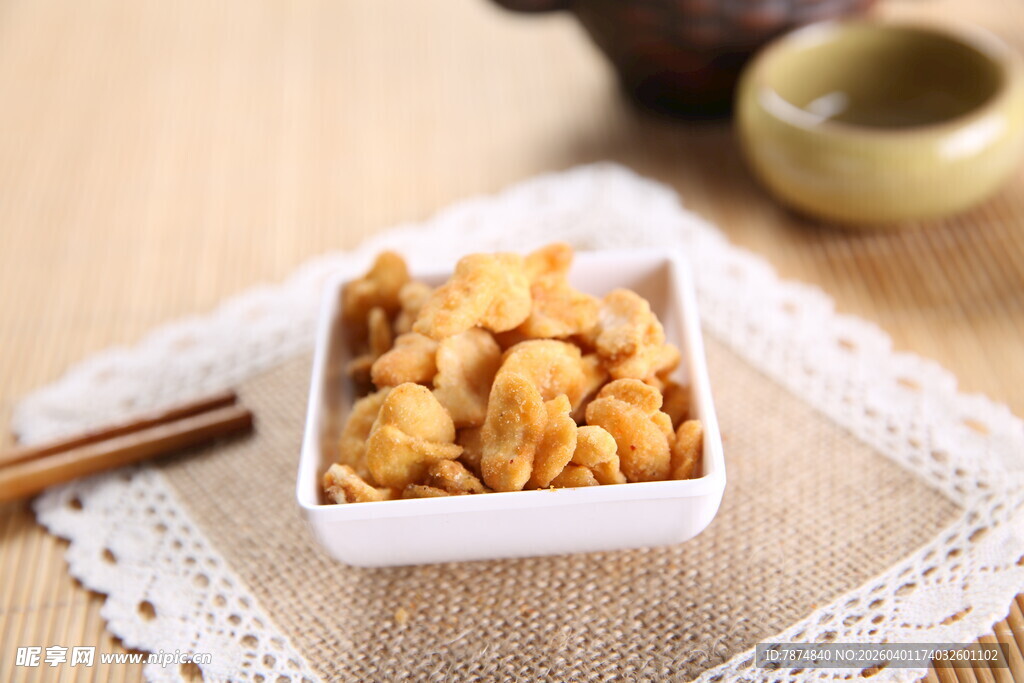 美味香脆炸蚕豆