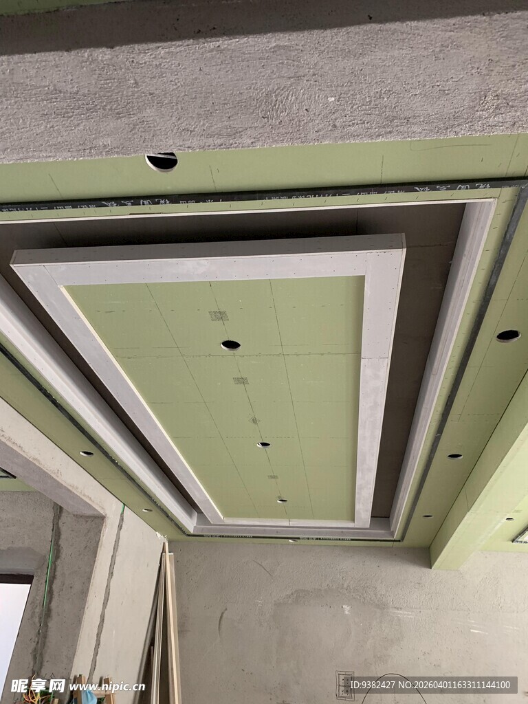 室内吊顶装修施工现场