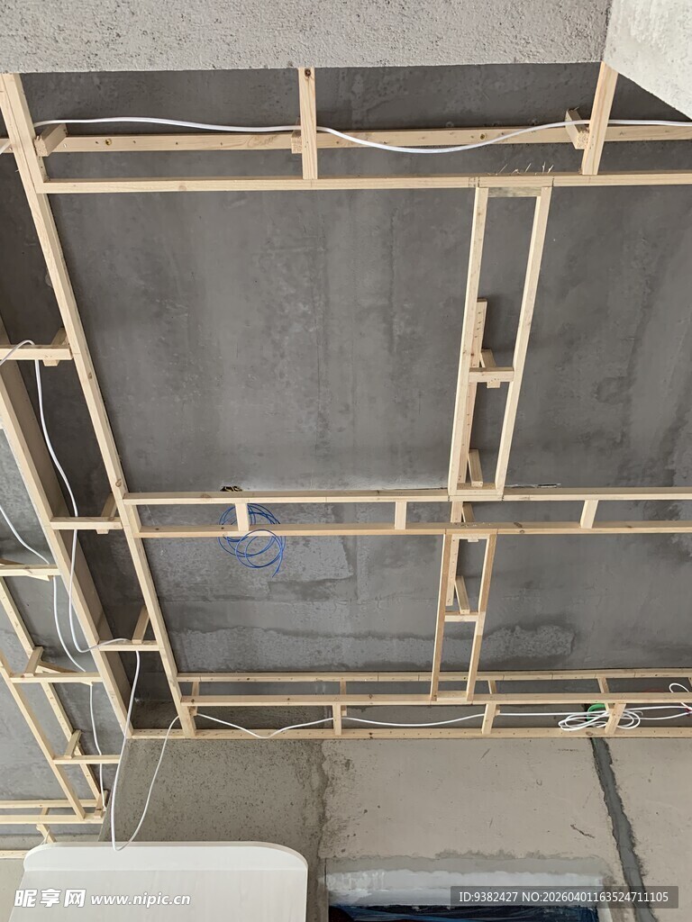 室内天花板龙骨搭建场景