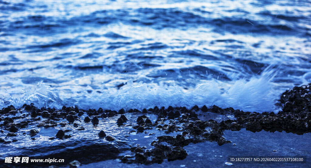 大海海浪