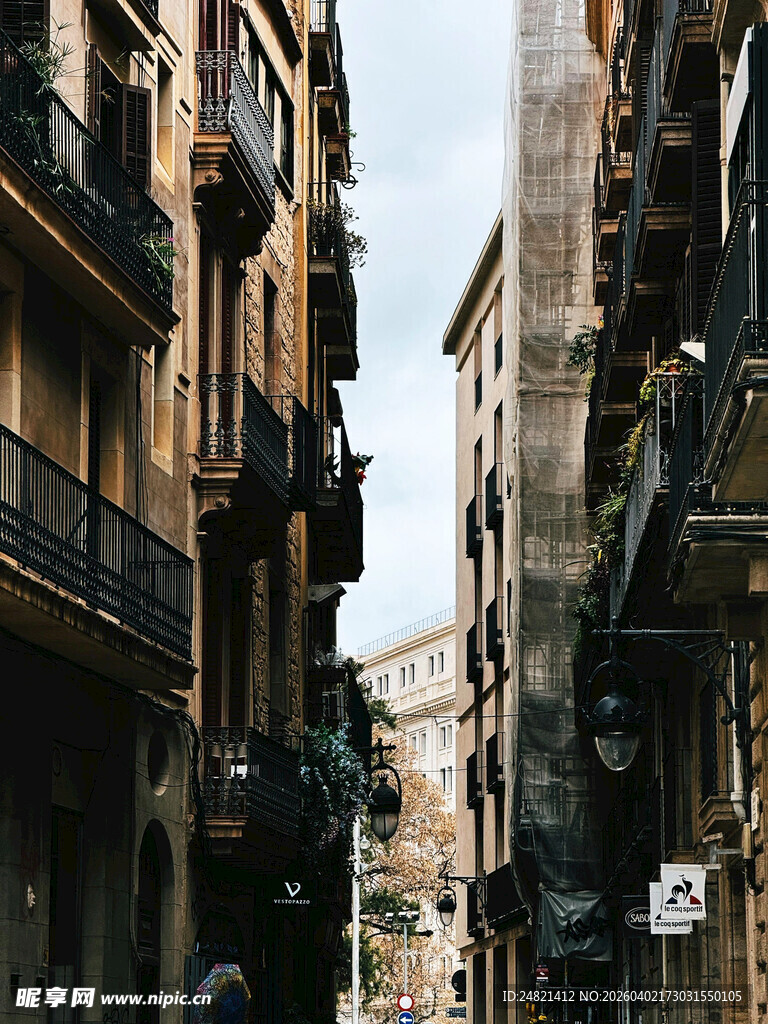 古老街道的欧式建筑景观