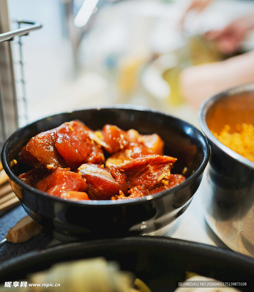 美味红烧菜肴诱人呈现