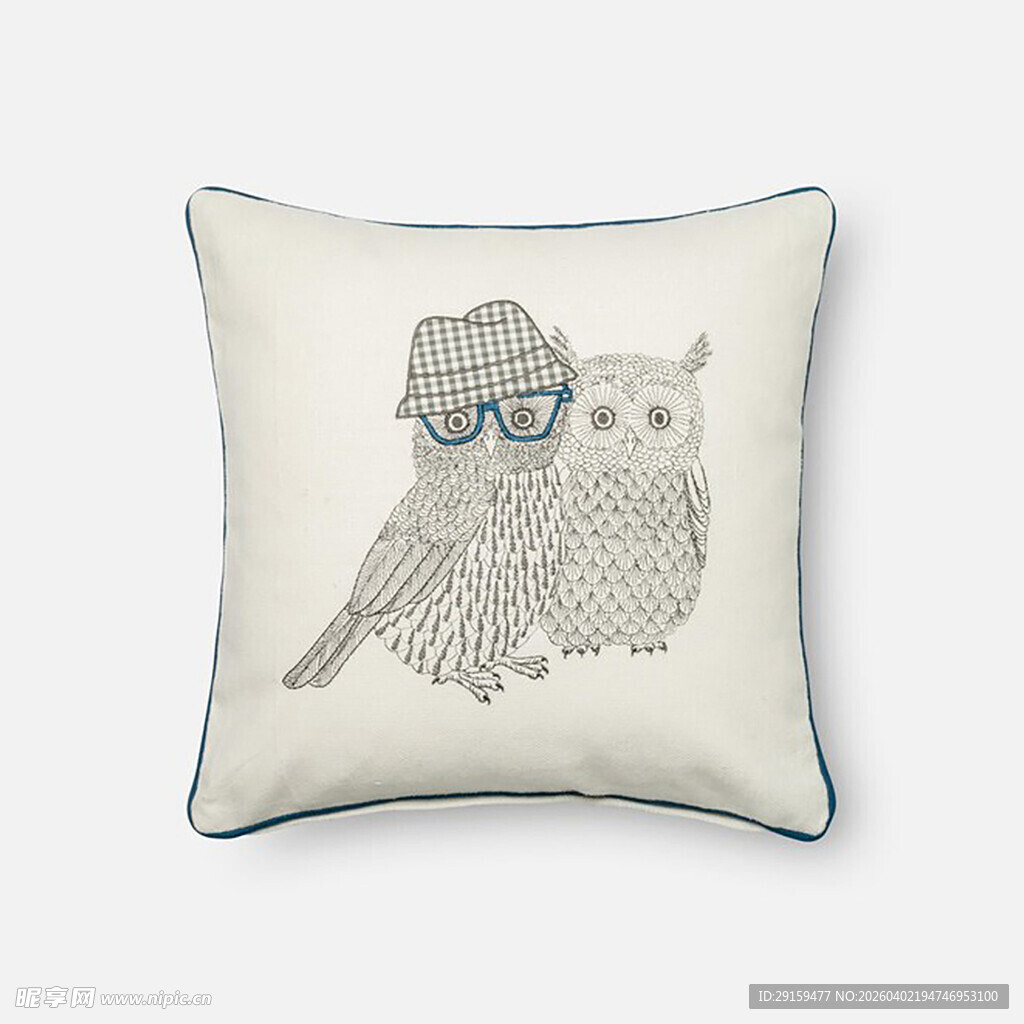 卡通猫头鹰图案抱枕