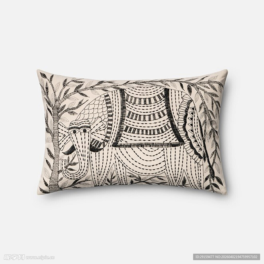 黑白流苏装饰长方形抱枕