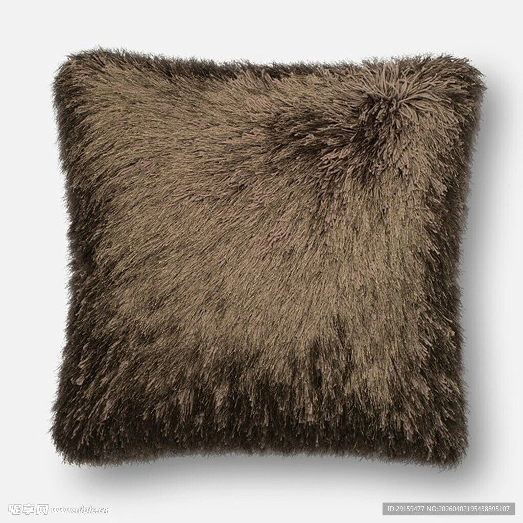 毛绒棕色抱枕