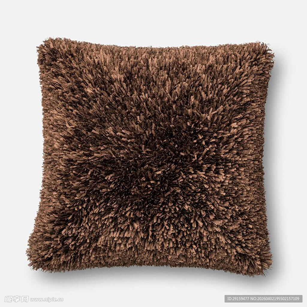 棕色毛绒抱枕