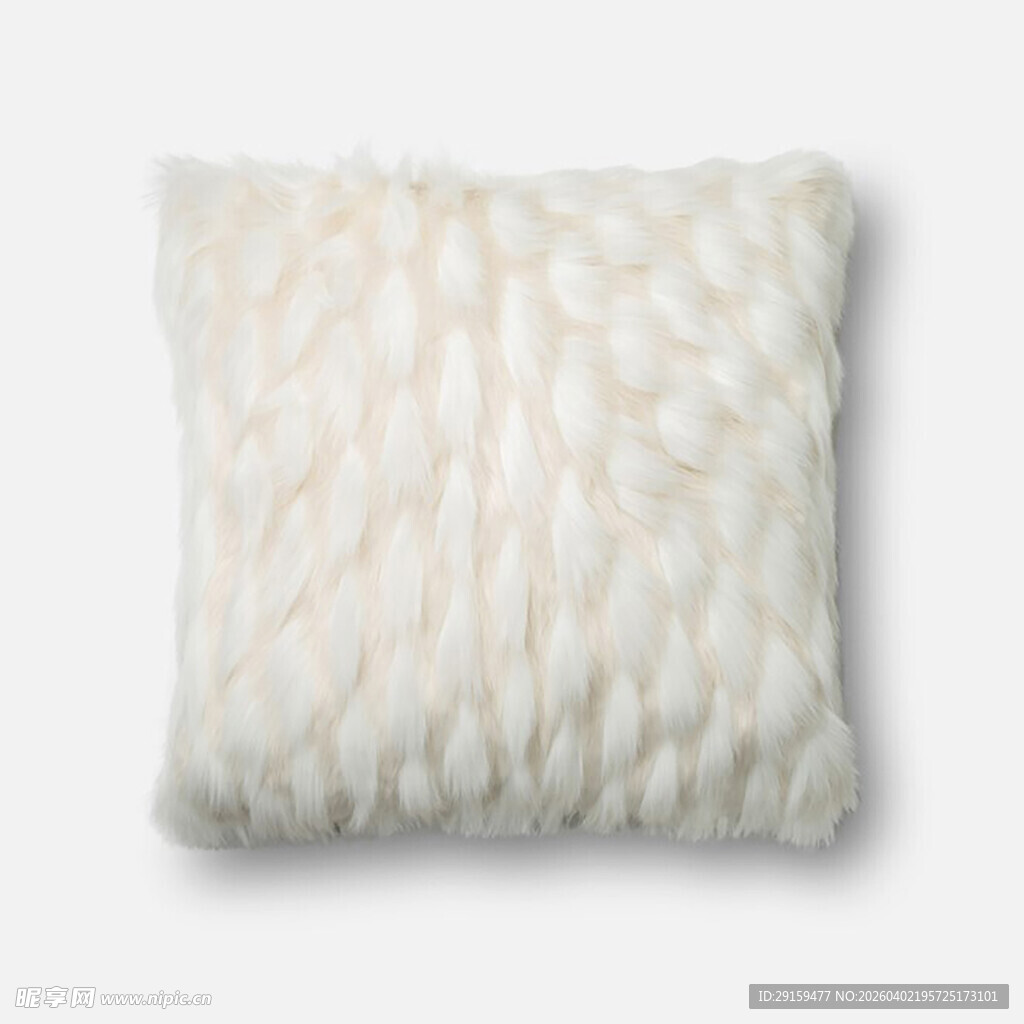 毛绒纹理白色抱枕