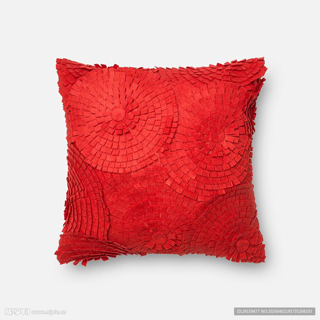 红色精美刺绣方形抱枕