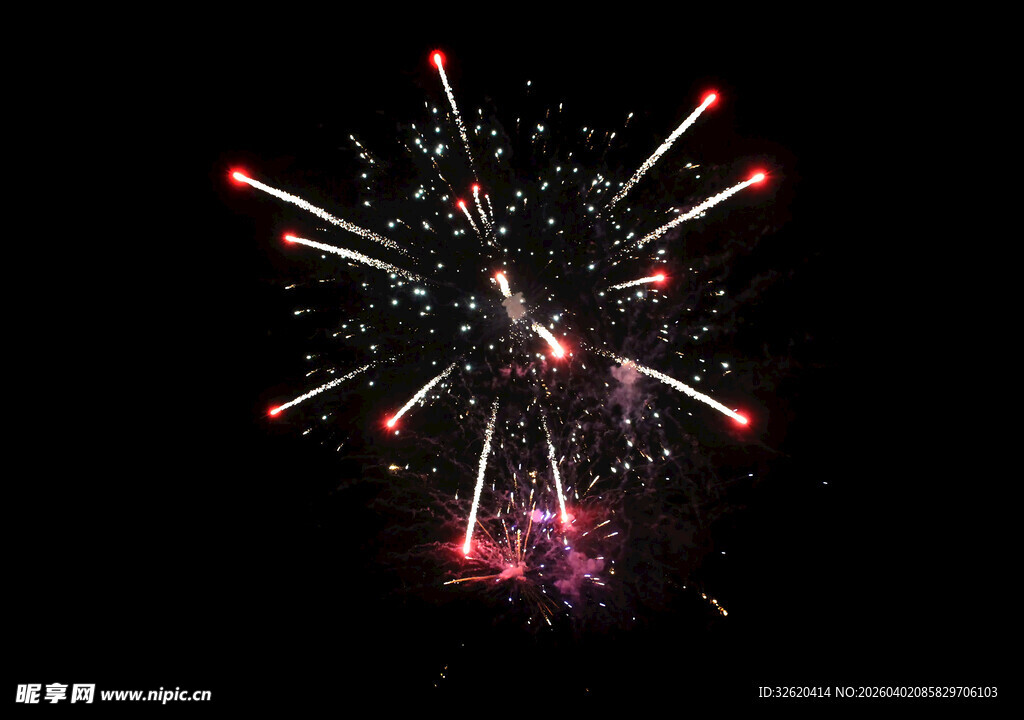 夜空中绚烂的烟花绽放