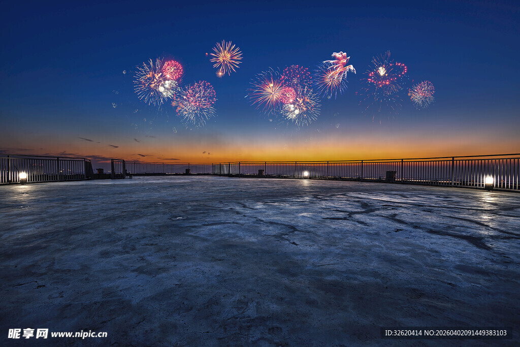 海边烟花夜景绚烂时刻