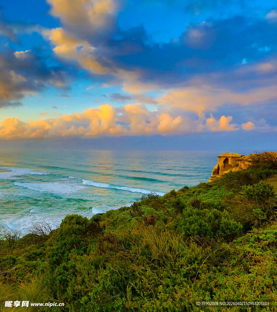 海岸黄昏美景