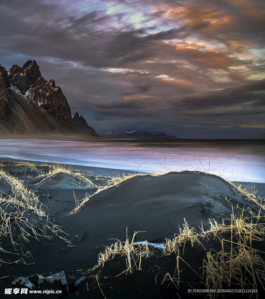 壮丽海岸黄昏美景