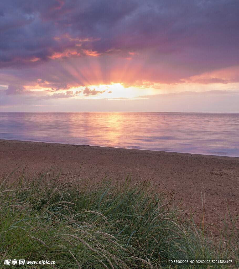 海边绝美日落景色
