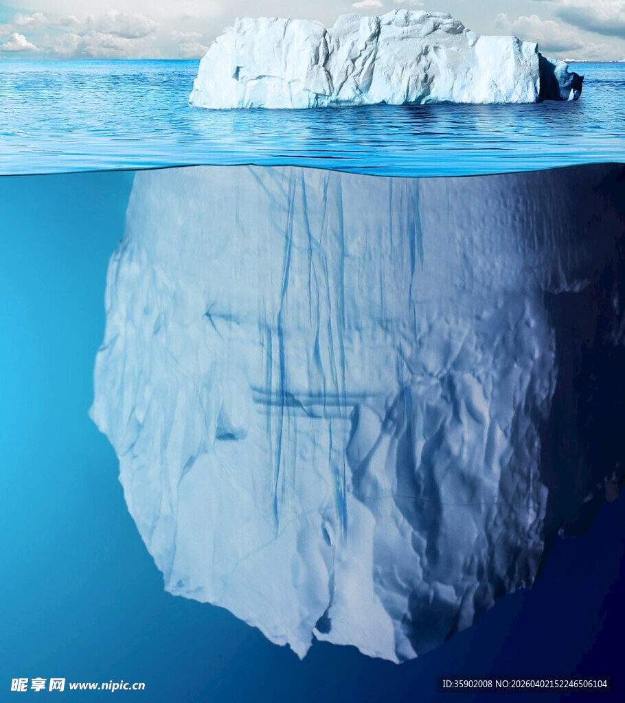 海上漂浮的壮观冰山