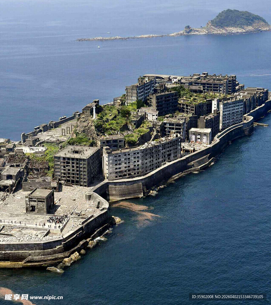 海上古老堡垒遗迹