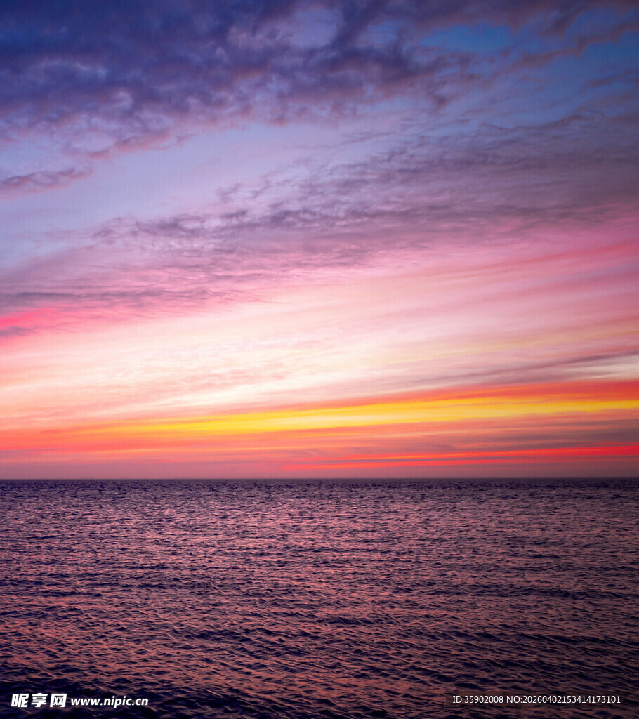 海上绚丽晚霞美景