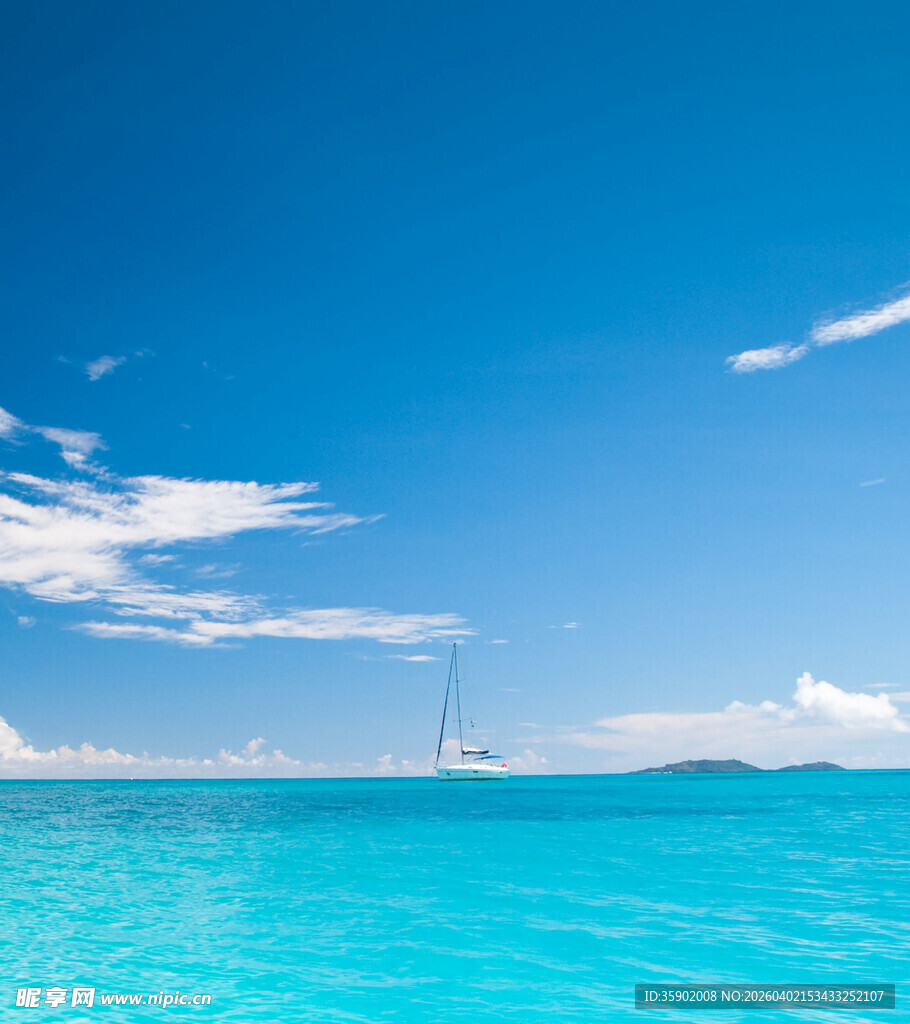 碧海蓝天的美丽海景