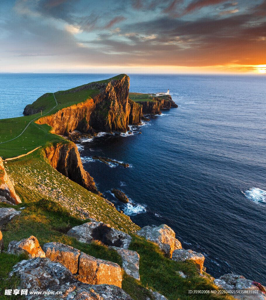 苏格兰海岸绝美日落风光