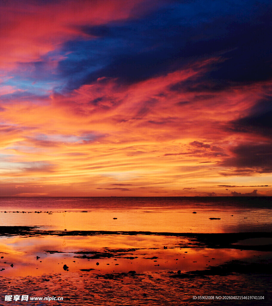 海边绚丽晚霞美景