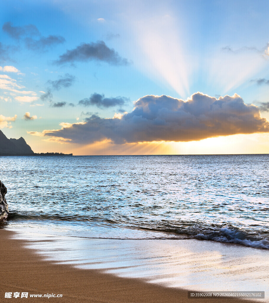 海边日落美景一人独赏