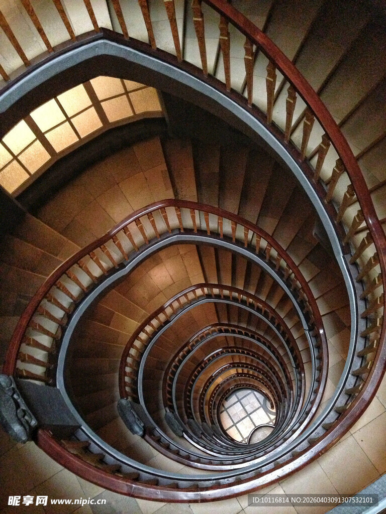 螺旋楼梯