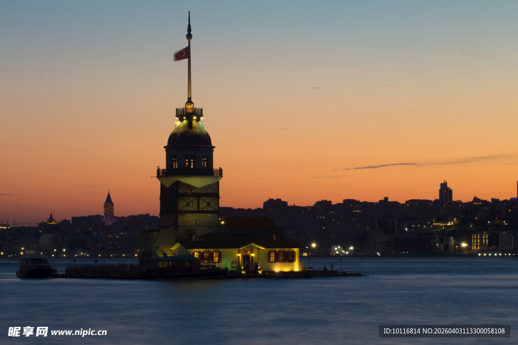 乌斯库达尔少女塔