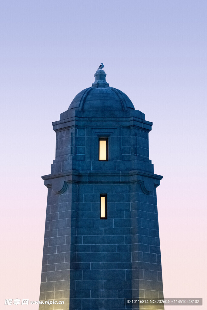 古老灯塔