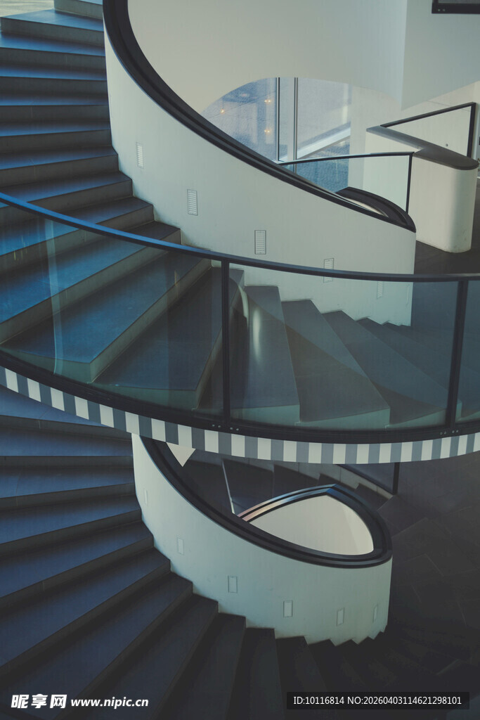 螺旋楼梯