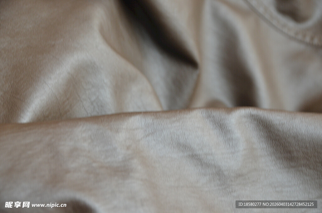 浅米色皮革褶皱布料纹理