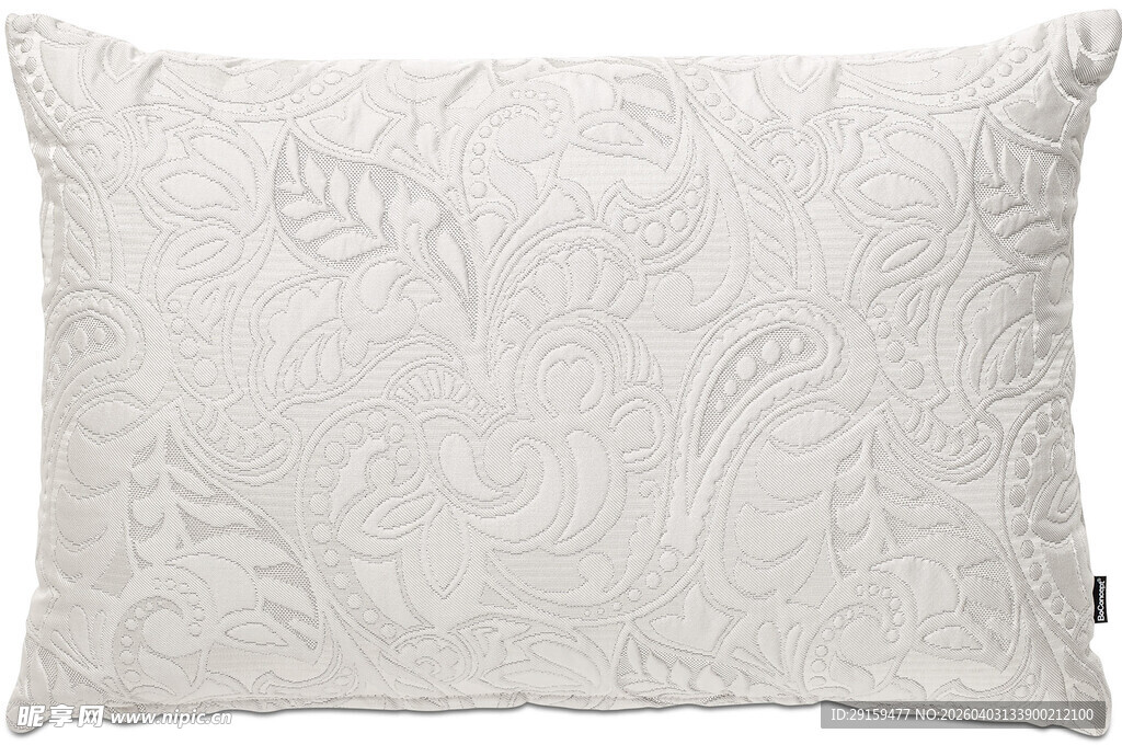 白色花纹抱枕